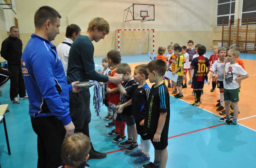 I Mikołajkowy turniej piłki nożnej chłopców ze szkółki piłkarskiej MKS Sparta Gryfice za nami.